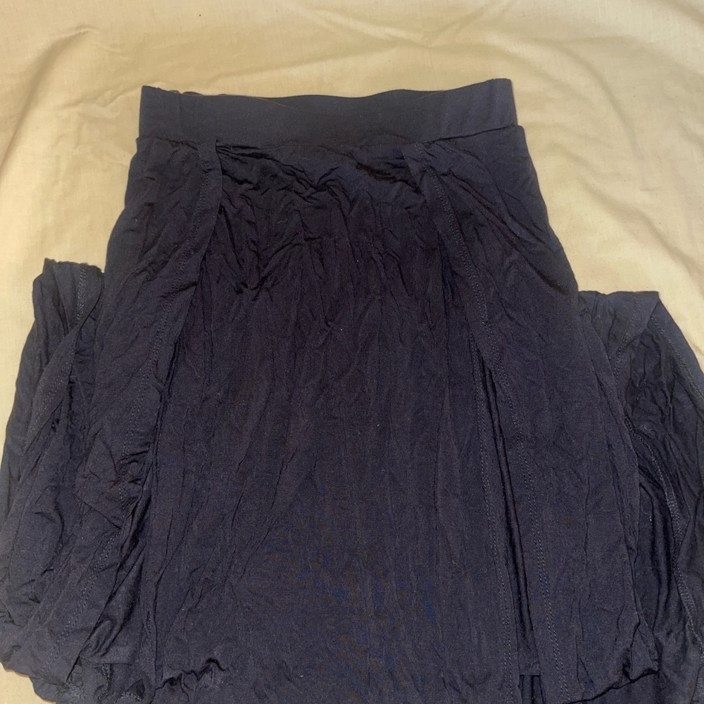 shein long flowy skirt with side slits. fits an xs-s